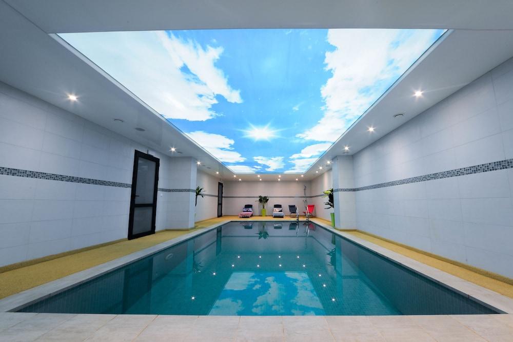 Golden Star Casablanca Hotel Bagian luar foto